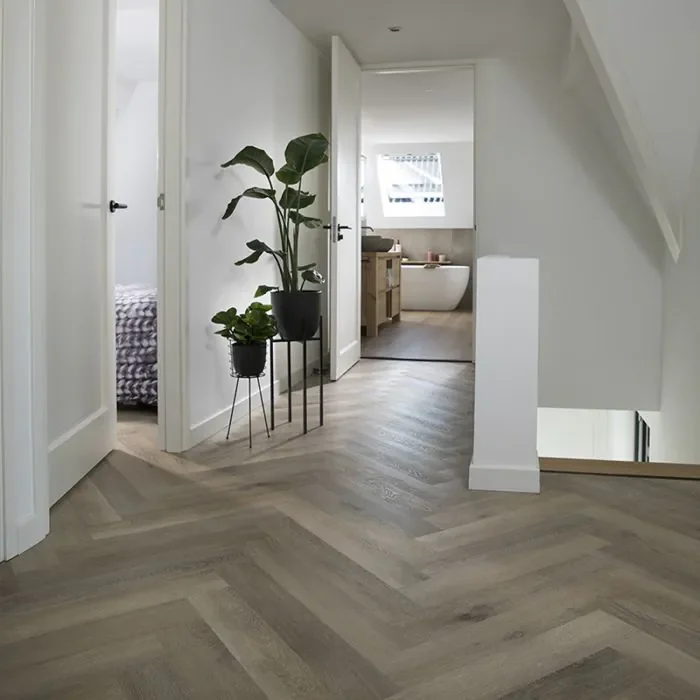 Douwes Dekker Ambitieus Trendy Visgraat Honing Rigid Click PVC 04859 Gereduceerde Prijs